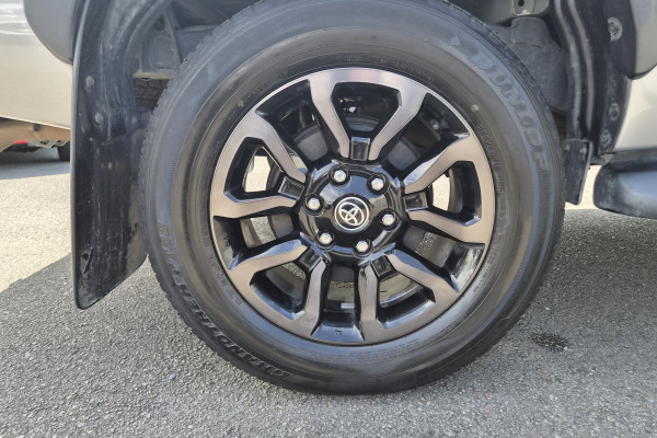 2021 Toyota HiLux GUN126R Rogue Dual Cab Pick Up Image 25