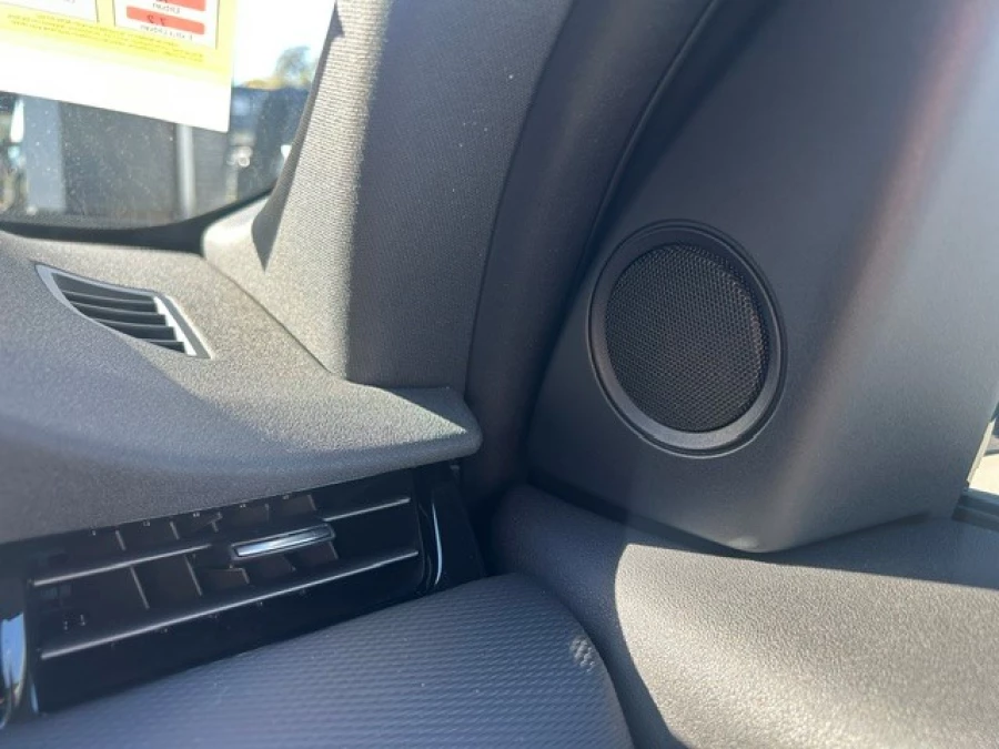 2025 MY26 Land Rover Discovery Sport L550 P250 Landmark SUV Image 24