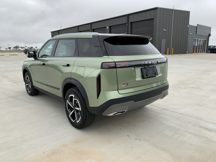 2026 MY25 Jaecoo J7 T35 Track SUV Image 5