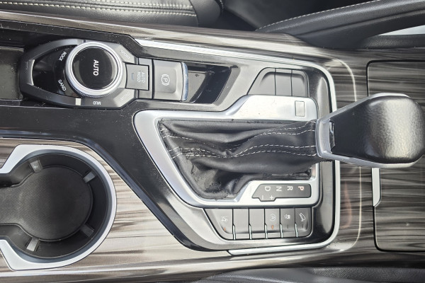 2022 LDV D90 SV9A Executive SUV Image 17