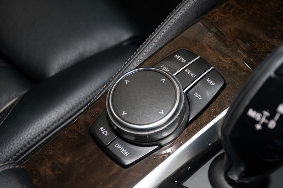 2019 BMW 5 Series 20i M Sport Sedan Image 20
