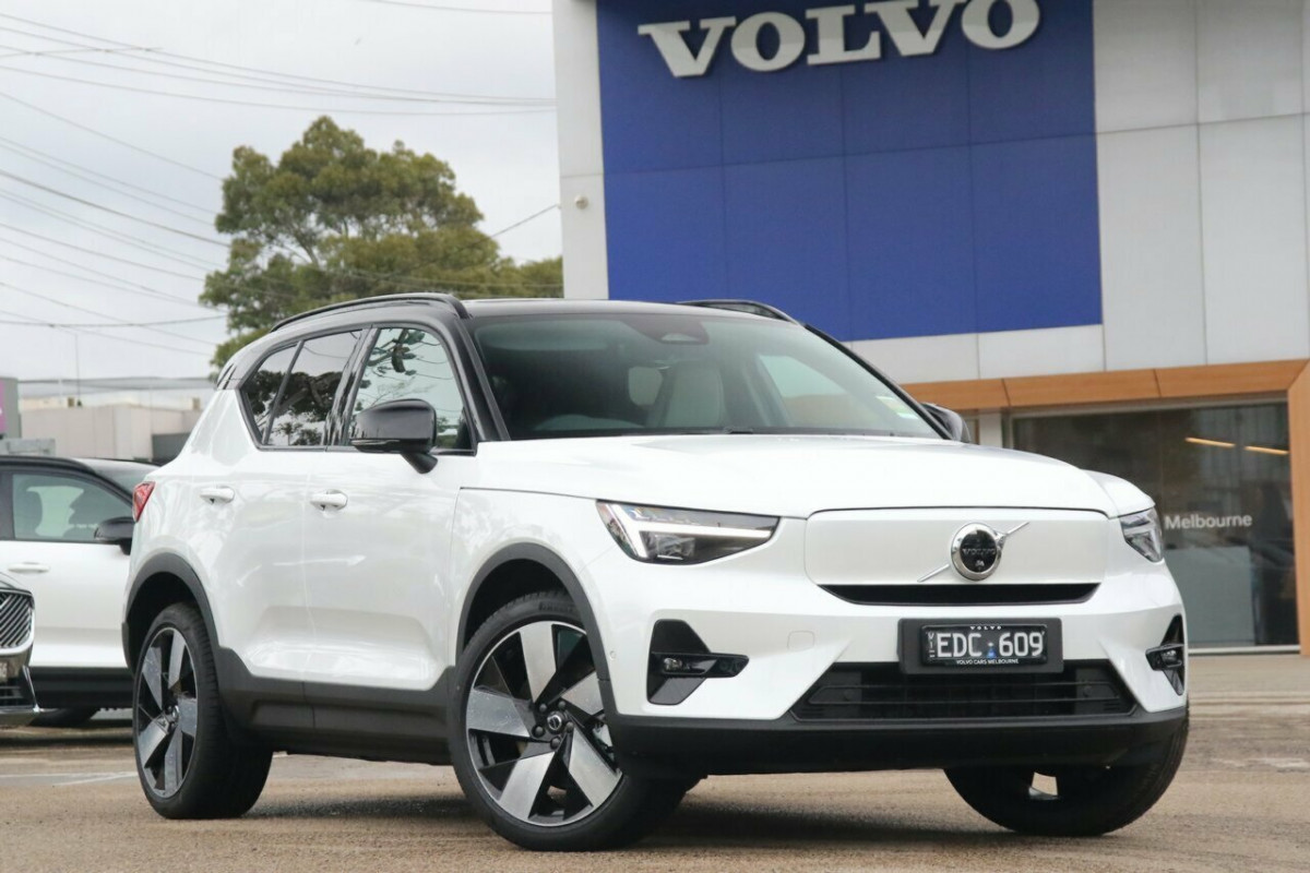 2026 Volvo EX40  Ultra Twin Motor Performance SUV