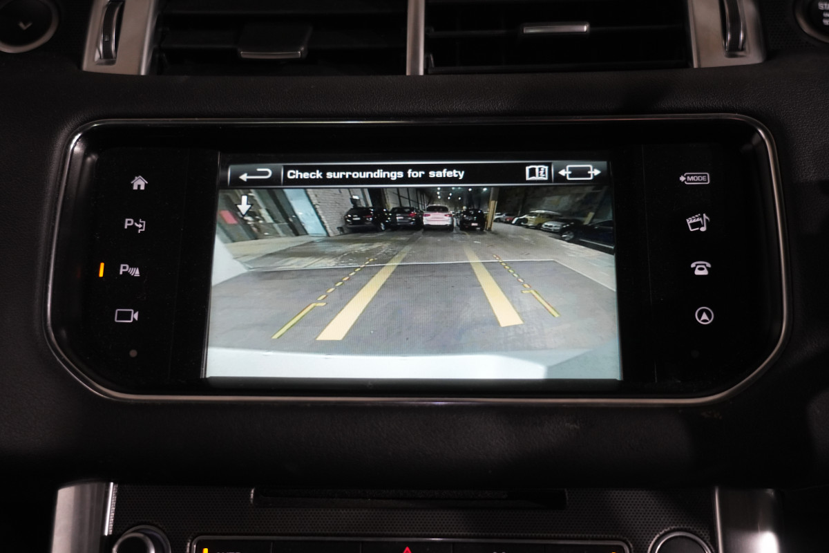 2015 Land Rover Range Rover Sport SDV6 HSE Dynamic SUV