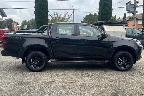 2026 MY25.5 Isuzu D-MAX RG X-RIDER Ute Image 3