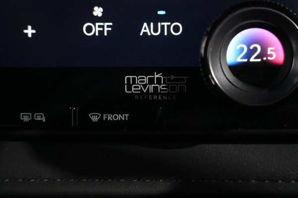 2025 Lexus LM 500h Ultra Luxury Black Trim SUV image 18