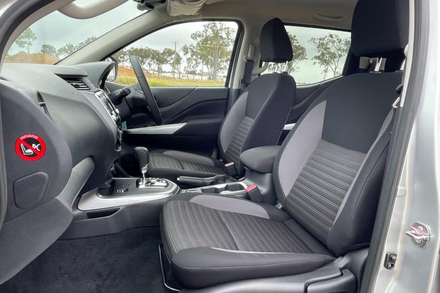 2024 Nissan Navara D23 ST Ute Image 6