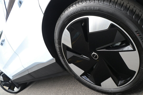 2026 MY27 Volvo EX30  Ultra P5 Long Range SUV Image 4