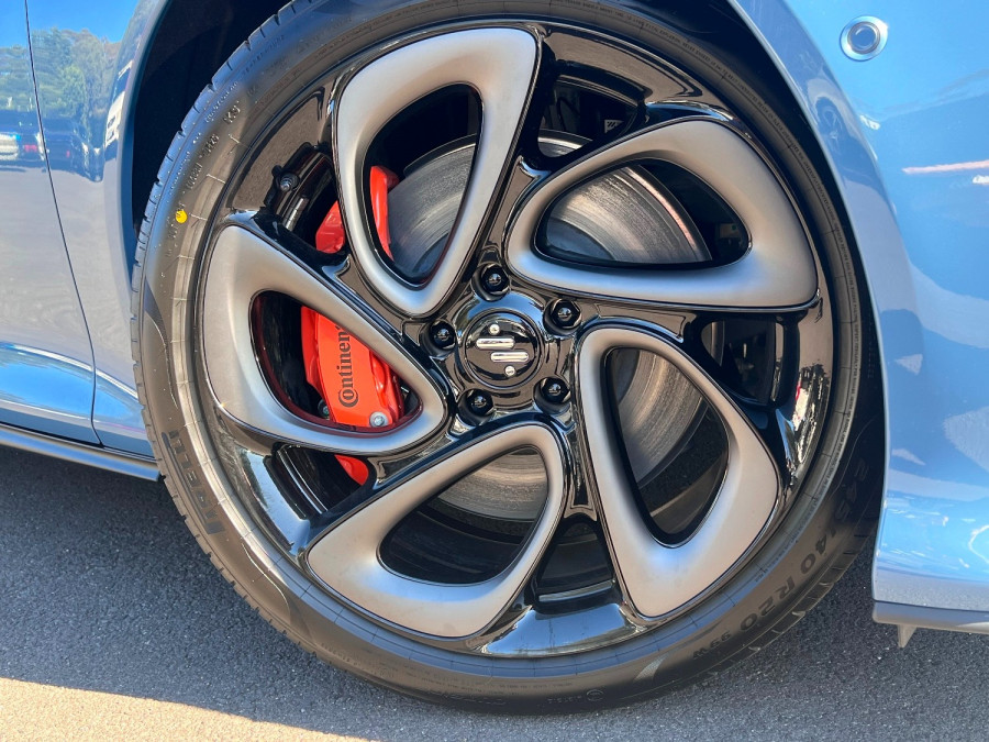 2026 MY25 MG IM5 P12L Performance Hatch Image 5