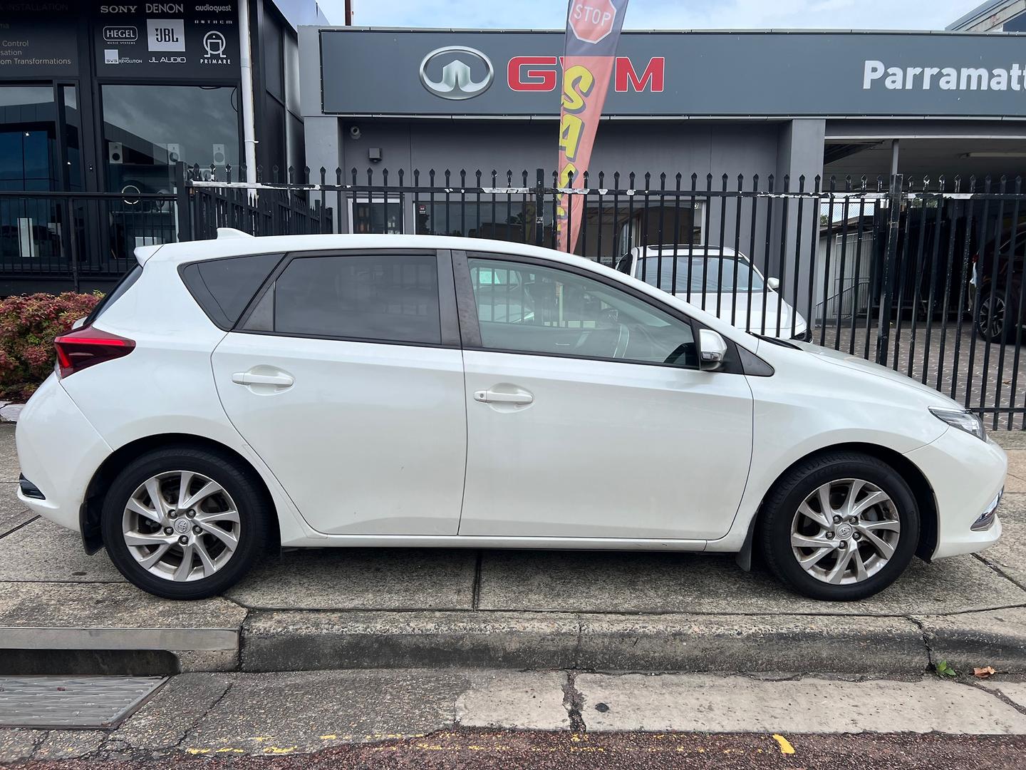 2017 Toyota Corolla ZRE182R Ascent Sport Hatch Image 4