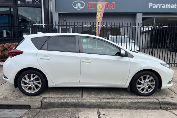 2017 Toyota Corolla ZRE182R Ascent Sport Hatch