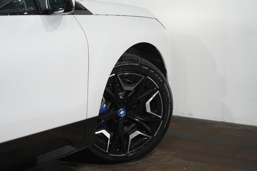 2024 BMW iX xDrive40 Sport SUV