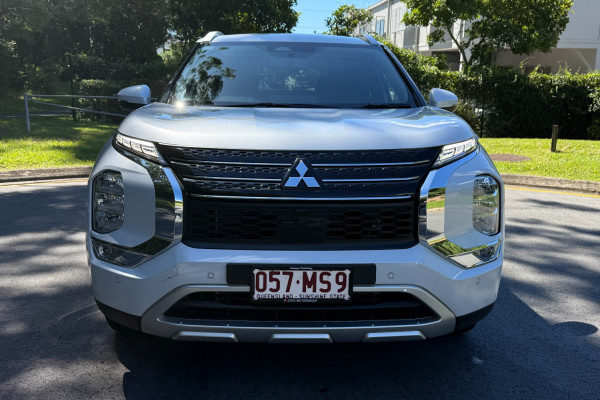 2023 MY24 Mitsubishi Outlander ZM LS SUV