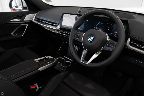 2026 BMW X1 U11 sDrive18i SUV image 6
