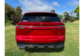 2024 MY24.5 MG HS AS33 Essence SUV