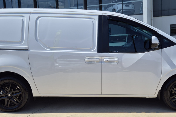 2026 MY27 Hyundai Staria Load US4.V4  Van Image 7