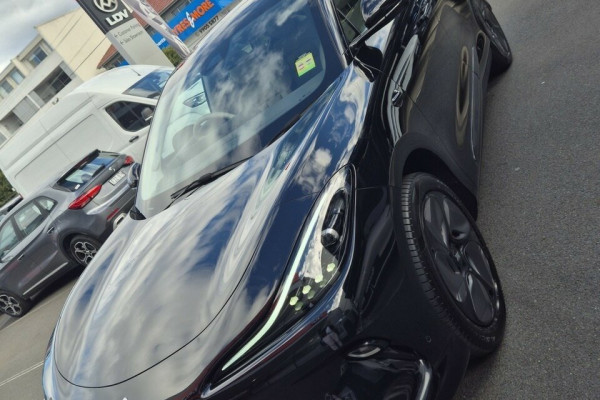 2025 MG IM6 S12L Premium SUV Image 3