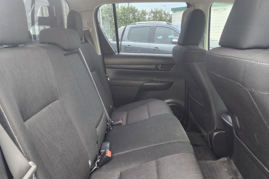 2019 Toyota HiLux  Rugged Dual Cab Ute Image 9
