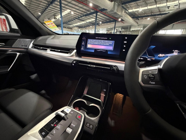 2024 BMW iX2 U10 eDrive20 M Sport SUV image 13