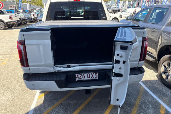 2024 Ford F-150  Platinum Dual Cab Image 21