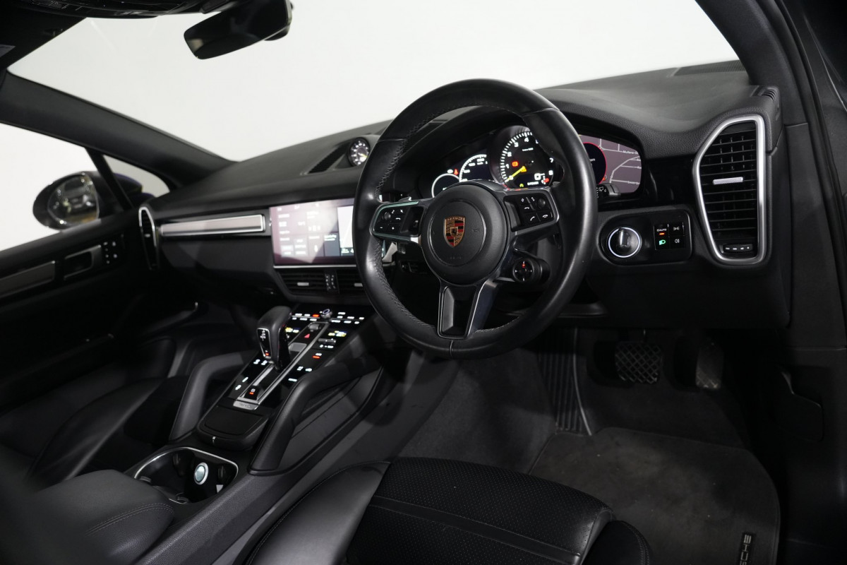 2019 Porsche Cayenne E-Hybrid SUV