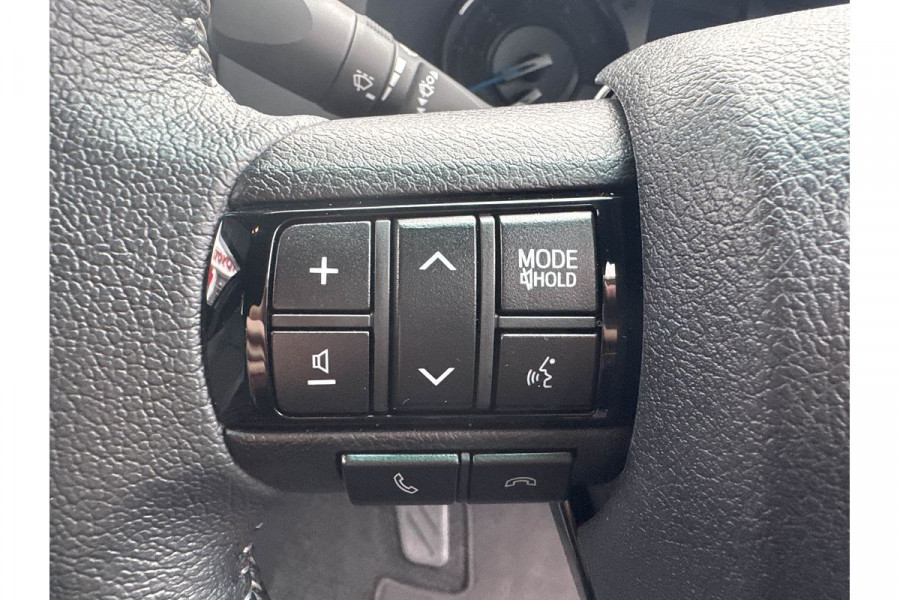 2024 Toyota HiLux GUN126R Rogue 48V Ute Image 9