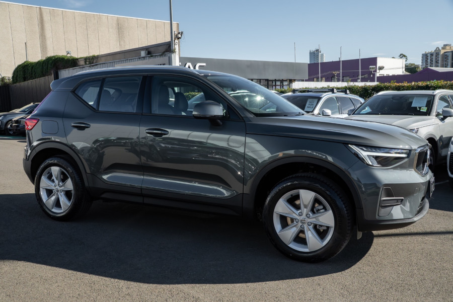 2026 Volvo XC40 XZ Plus B4 SUV Image 9