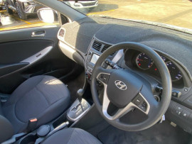 2016 MY17 Hyundai Accent RB4 Active Hatch image 18