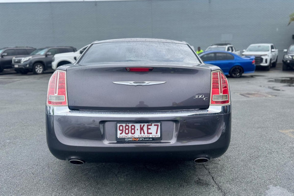 2015 MY14 Chrysler 300 LX C Sedan Image 9