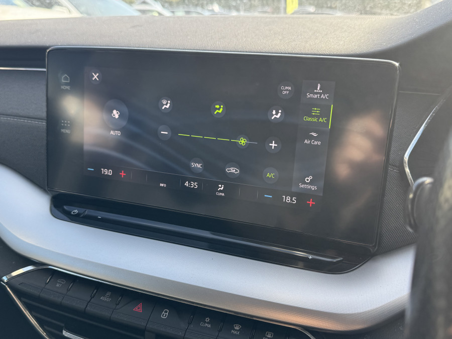 2023 MY23.5 Skoda Octavia NX 110TSI Style SUV Image 31