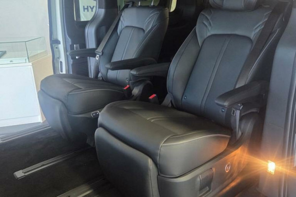 2026 MY27 Hyundai Staria US4.V4 Lounge Wagon Image 7