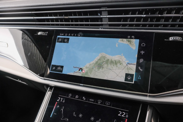 2026 MY25 Audi Q7 4M TFSI 250kW S line SUV image 11