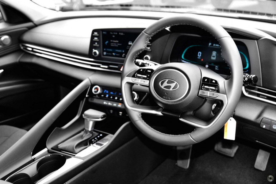 2026 Hyundai i30 CN7.V4 Hybrid Sedan Image 6