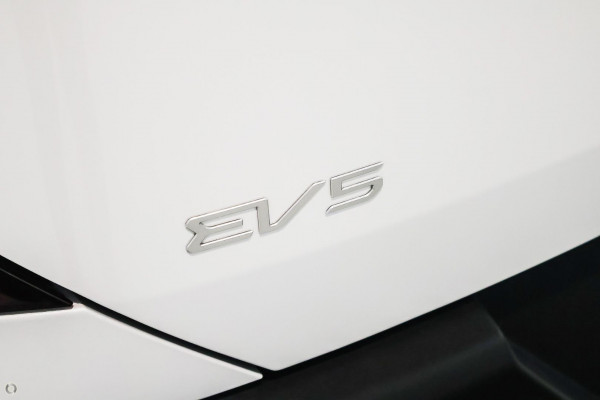 2026 Kia EV5 OVc Air Long Range SUV Image 11