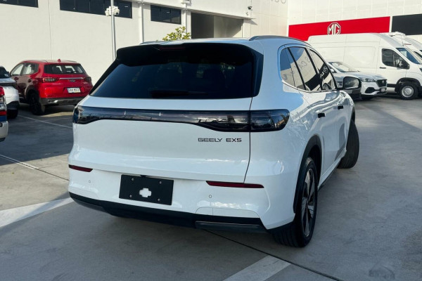 2025 Geely EX5 E245 Inspire SUV Image 6