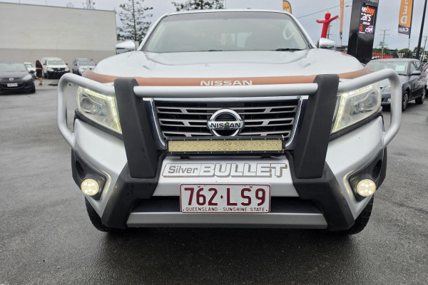 2015 Nissan Navara D23 ST Dual Cab Pickup Image 4
