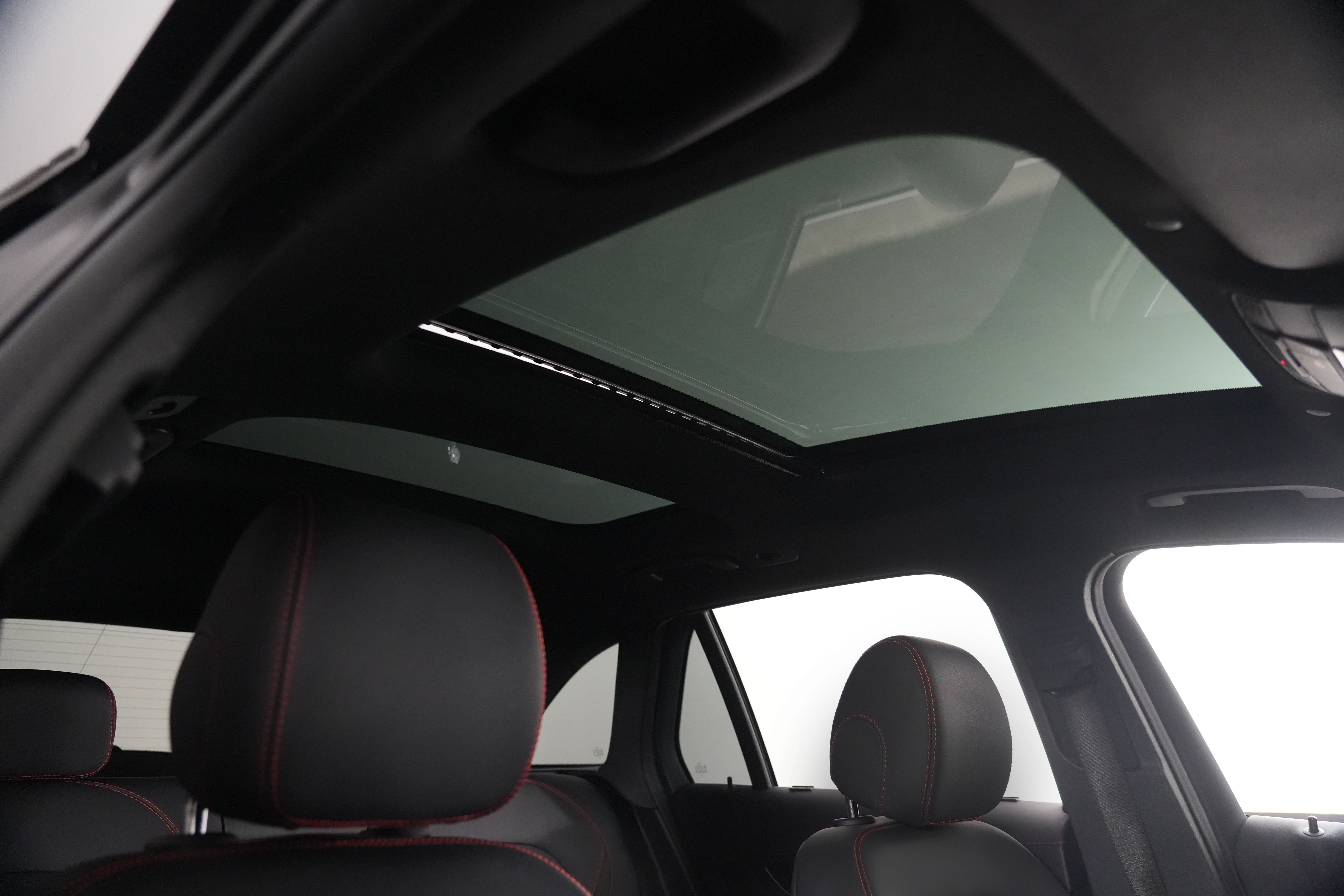 2022 Mercedes-Benz GLC-Class GLC43 AMG SUV Image 34