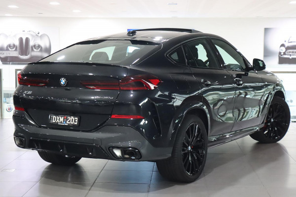 2025 BMW X6 G06 LCI xDrive30d M Sport SUV image 3