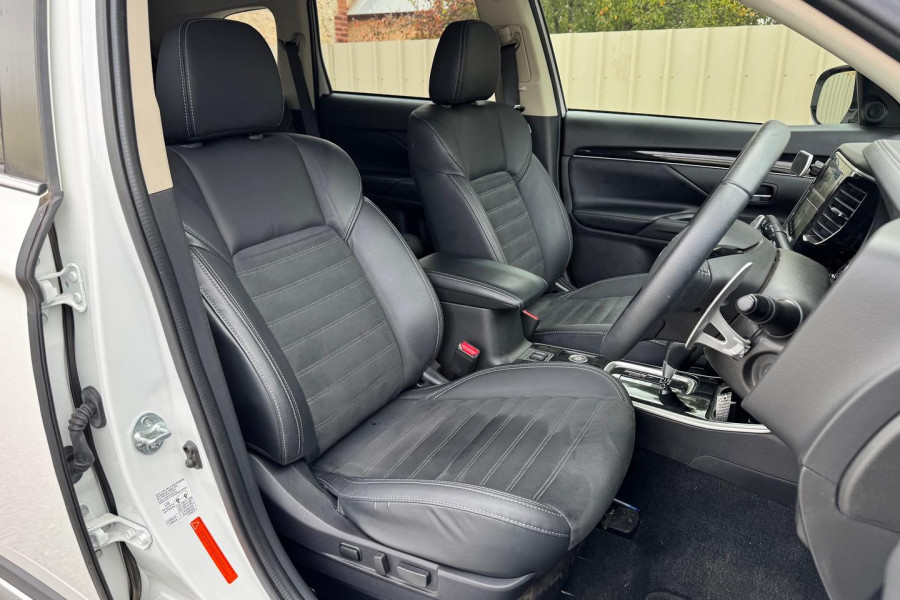 2020 MY21 Mitsubishi Outlander ZL LS SUV Image 20