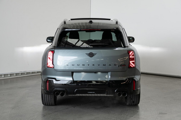 2025 MINI Countryman U25 JCW Favoured SUV image 5