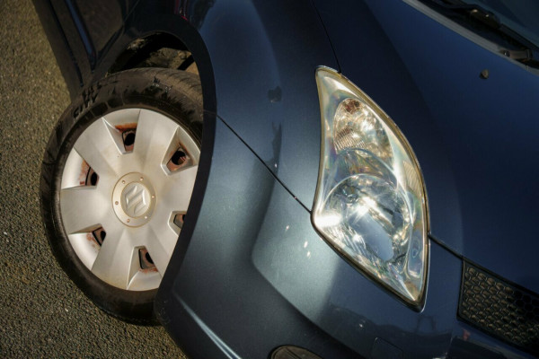 2006 Suzuki Swift RS415 GLX Hatch Image 6