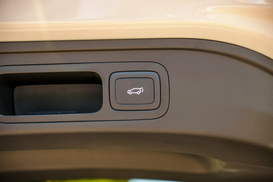 2025 MG MGS5 EV ZS3EM Essence 62 SUV Image 9