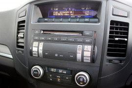 2007 Mitsubishi Pajero NS VR-X Suv