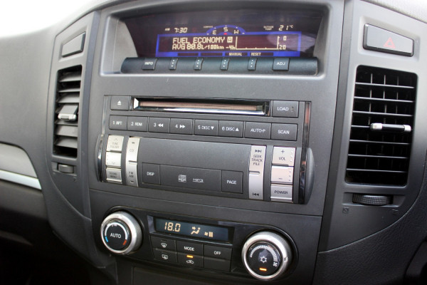 2007 Mitsubishi Pajero NS VR-X Suv