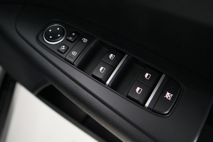 2019 MY20 Kia Cerato Hatch BD Sport with Safety Pack Hatchback Image 15