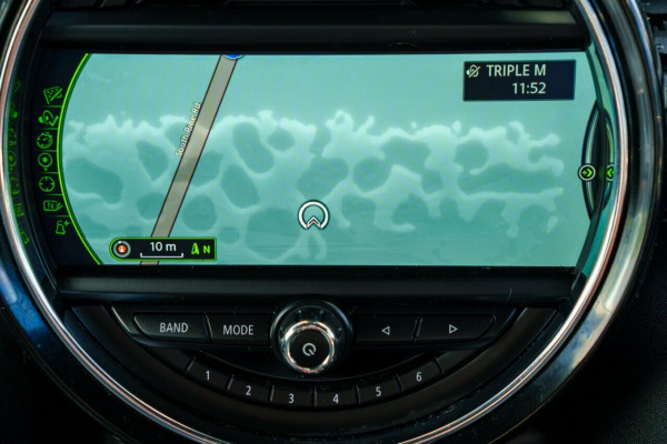 2016 MINI Cooper F55 Cooper S Hatch Image 13
