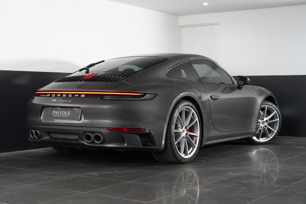 2020 Porsche 911 Carrera S Coupe Image 12
