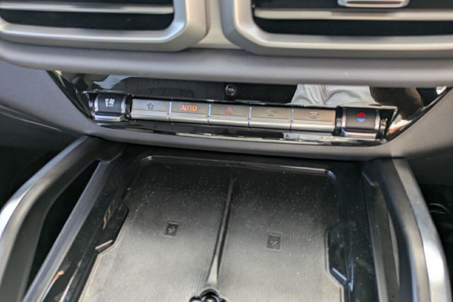 2024 MY25 LDV D90 SV9A Executive SUV Image 20