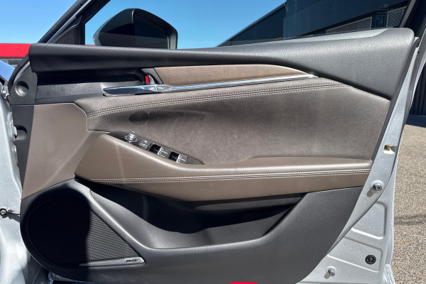 2018 Mazda 6 GL Series Atenza Sedan Image 19