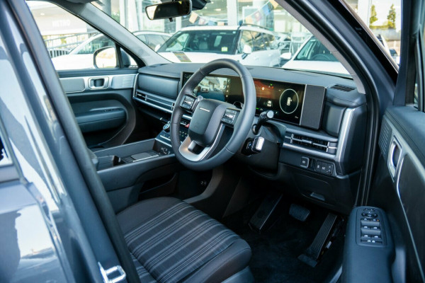 2025 Hyundai Santa Fe MX5.V1 Hybrid SUV Image 16