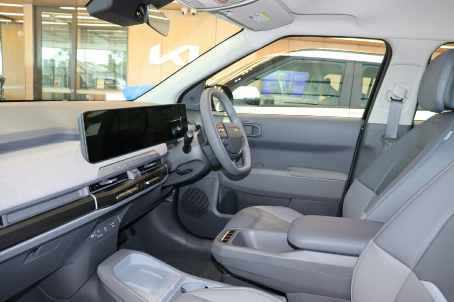 2025 Kia EV3 SV Earth SUV Image 17